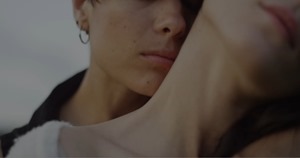 AVAN LAVA - Sisters (Official Uncensored Version) - YouTube.MP4 - 00044