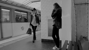 BETS - Jenny - OFFICIAL VIDEO - YouTube.MP4 - 00004