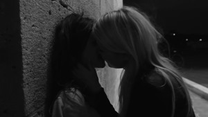 BETS - Jenny - OFFICIAL VIDEO - YouTube.MP4 - 00057