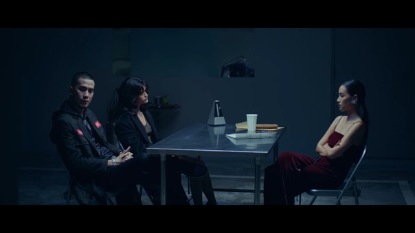 MILD - ถอนหายใจ - (OFFICIAL MV) - YouTube.MKV - 00001