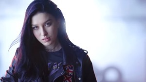 [Official MV] - ยังไม่ชิน (Still) - EMMA PAM - YouTube.MKV - 00013