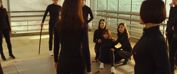 The.Villainess.2017.1080p.BluRay.DTS-HD.MA5.1.x264-HDS.mkv - 00035