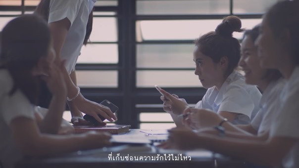 The Parkinson - เพื่อนรัก (Dear Friend) - (OFFICIAL MV) - YouTube.MKV - 00041
