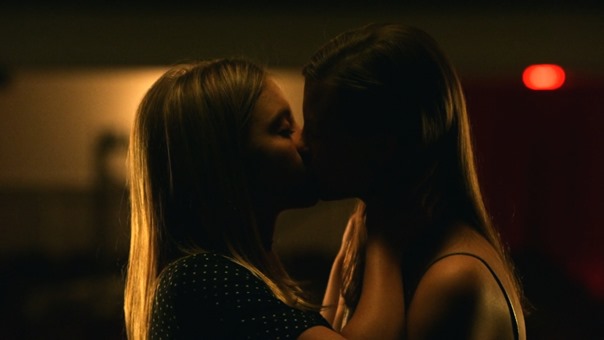 everything.sucks.s01e10.1080p.web.x264-strife.mkv - 00223