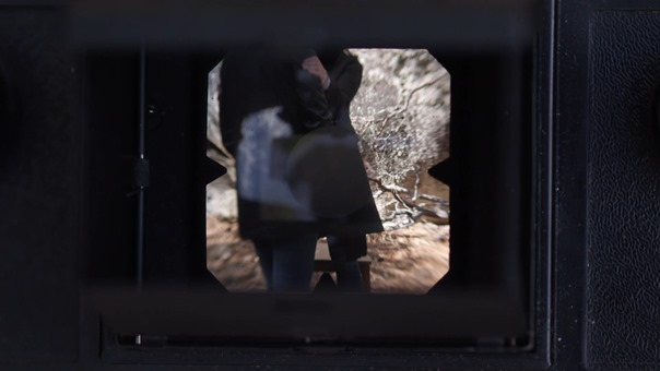 Dont.Look.Back.2014.1080p.WEB-DL.DD5.1.H.264.CRO-DIAMOND.mkv - 18;54;00.115