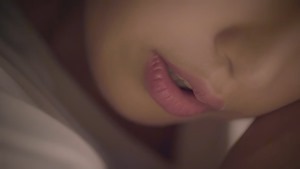 수란 (SURAN) - 슬픈 아픔 (Sad Pain) MV - YouTube.MKV - 00032