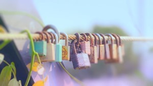 수란 (SURAN) - 슬픈 아픔 (Sad Pain) MV - YouTube.MKV - 00046