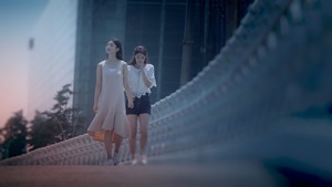 수란 (SURAN) - 슬픈 아픔 (Sad Pain) MV - YouTube.MKV - 00047