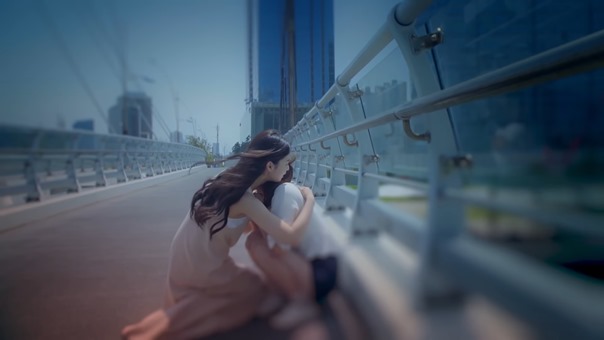 수란 (SURAN) - 슬픈 아픔 (Sad Pain) MV - YouTube.MKV - 00053