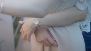 수란 (SURAN) - 슬픈 아픔 (Sad Pain) MV - YouTube.MKV - 00094