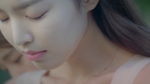 수란 (SURAN) - 슬픈 아픔 (Sad Pain) MV - YouTube.MKV - 00098