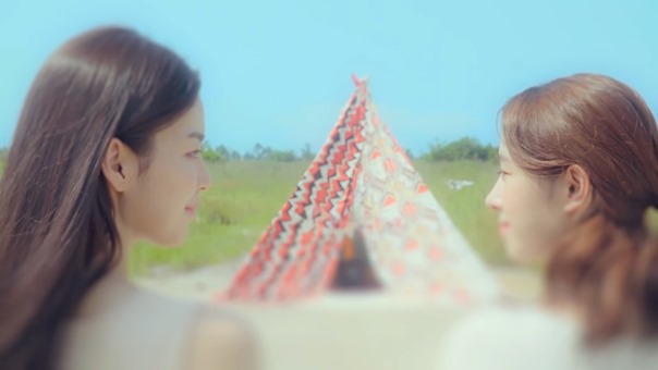 수란 (SURAN) - 슬픈 아픔 (Sad Pain) MV - YouTube.MKV - 00117