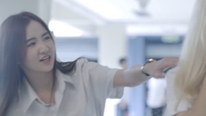 G i r l f r i e n d s Ep.01   Miniseries.mp4 - 00005