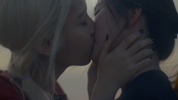 G I R L F R I E N D (THEMOVIE).mkv - 06;26;43.173