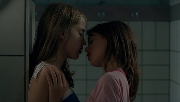 Naissance.De.Pieuvres.Water.Lilies.2007.718p.DVDRip.x264.AAC.mkv - 00875