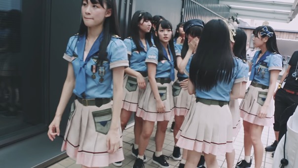 =LOVE Documentary - episode5 -【2017-debut year part1】.MKV - 00039