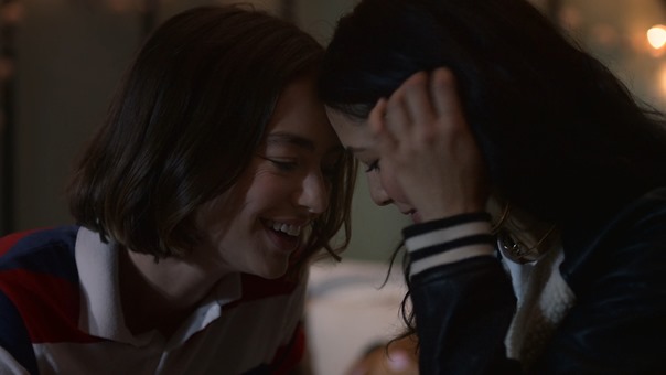 Atypical.S02E09.1080p.NF.WEB-DL.DDP5.1.x264-MZABI.mkv - 00106