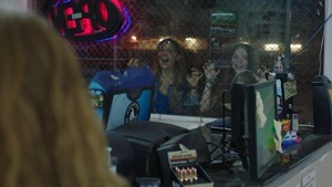 Sharp.Objects.S01E06.Cherry.1080p.AMZN.WEB-DL.DDP5.1.H.264-NTb.mkv - 00196