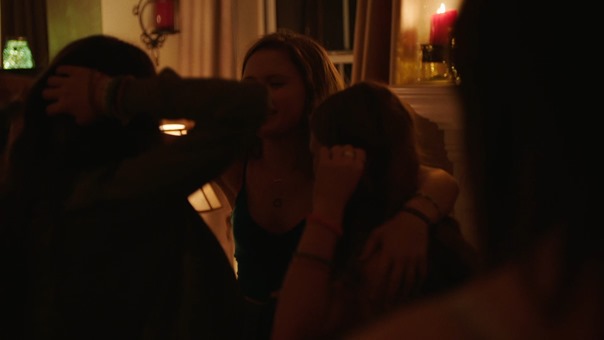 Sharp.Objects.S01E06.Cherry.1080p.AMZN.WEB-DL.DDP5.1.H.264-NTb.mkv - 00396