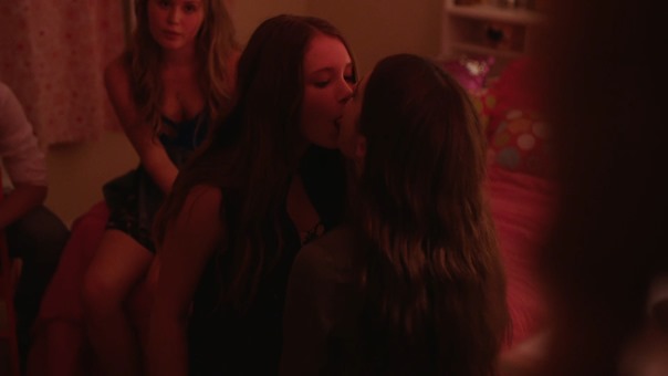 Sharp.Objects.S01E06.Cherry.1080p.AMZN.WEB-DL.DDP5.1.H.264-NTb.mkv - 00536