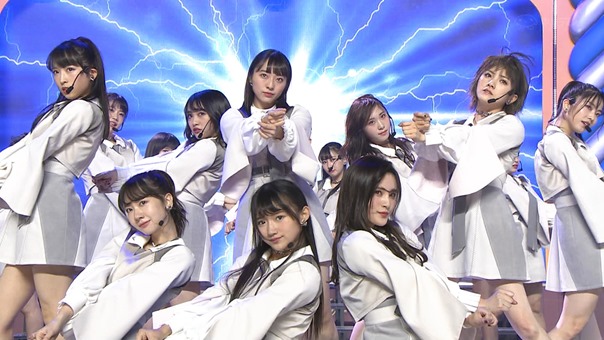 AKB48 - NO WAY MAN   Talk (Best Hits! Kayousai 2018 2018.11.15).ts - 00431