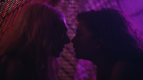 Euphoria.US.S01E02.1080p.WEB.H264-METCON.mkv - 05;44;54.531