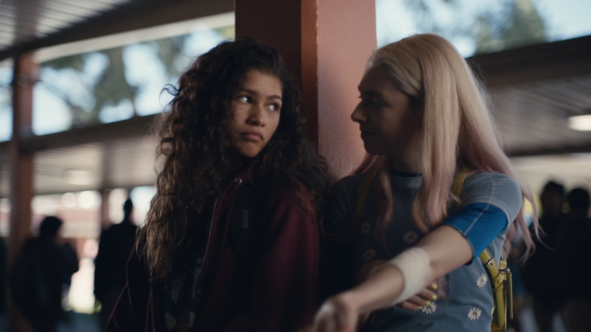 Эйфория 2019. Эйфория съемки. Rue euphoria. Как зовут из эйфории. Ангус клауд эйфория.