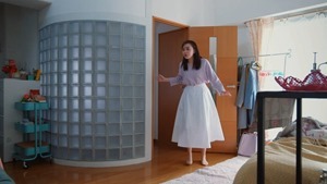 Yuri da 03.mp4 - 00;29;09.893