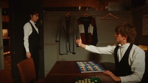 Yuri da 04.mp4 - 05;08;38.191