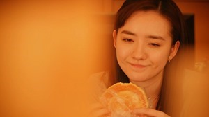 Yuri da 06.mp4 - 05;11;41.467