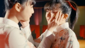 Aimer - Refːrain.mkv - 02;18;29.906