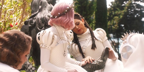 Paradise.Hill.2019.1080p.HDRip.X264.AC3.EVO.86744.mkv - 16;39;32.085