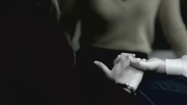 Legacies.S02E04.Since.When.Do.You.Speak.Japanese.1080p.AMZN.WEB-DL.DDP5.1.H.264-KiNGS.mkv - 20;46;37.239