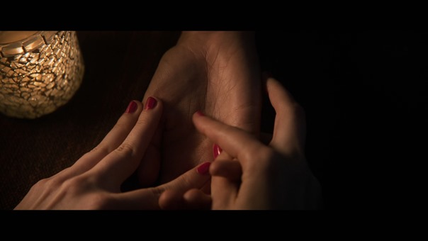 Earthquake.Bird.2019.1080p.NF.WEB-DL.DD 5.1.Atmos.x264-BonsaiHD.mkv - 24;20;51.560