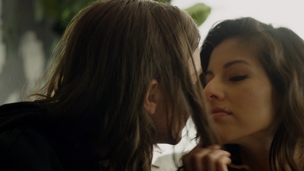 Deadwax.S01E01.1080p.AMZN.WEB-DL.DDP2.0.H.264-PlayWEB.mkv - 01;10;58.206