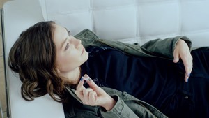 Deadwax.S01E01.1080p.AMZN.WEB-DL.DDP2.0.H.264-PlayWEB.mkv - 04;24;48.066