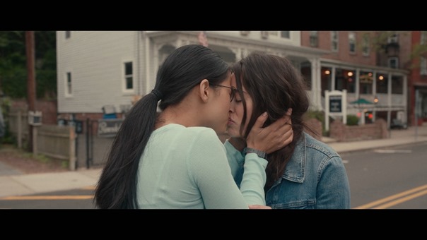 The.Half.Of.It.2020.1080p.NF.WEB-DL.DDP5.1.x264-NTG.mkv - 48;00;13.041