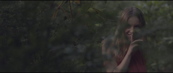 Clementine - HD-Trailers.net (HDTN).mov_snapshot_01.42_[2020.06.12_23.41.54]