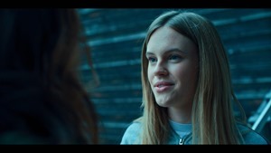 Curon.S01E02.1080p.WEB.H264-CRYPTIC.mkv - 05;19;22.178