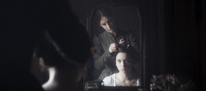 Carmilla.2020.1080p.WEB-DL.DD5.1.H.264-EVO.mkv_snapshot_00.03.45.345