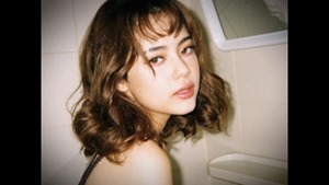 Chaleeda - Cigarettes [Official Music Video].mp4_snapshot_00.33.448