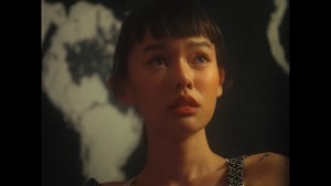 Chaleeda - Cigarettes [Official Music Video].mp4_snapshot_01.48.949