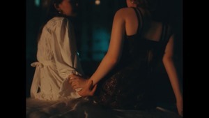 Chaleeda - Cigarettes [Official Music Video].mp4_snapshot_03.23.145