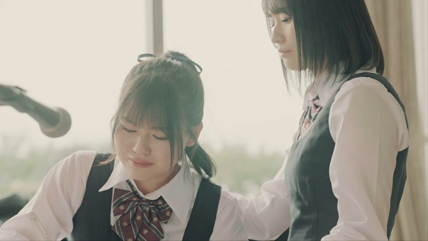 ＝LOVE（イコールラブ）／桜の咲く音がした　Music Video 【YouTube ver.】.mkv_snapshot_03.26.042