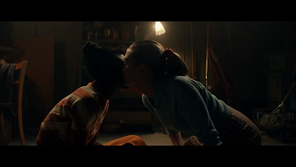 Them.S01E07.HDR.2160p.WEB.H265-GLHF.mkv - 09;15;21.558