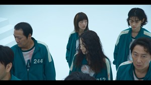 Squid.Game.S01E06.Gganbu.1080p.NF.WEB-DL.DUAL.DDP5.1.Atmos.x264-AGLET.mkv_snapshot_00.05.14.392