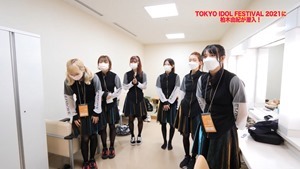 柏木由紀、TIF2021に潜入！！.mp4_snapshot_04.39.337