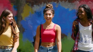 crush.2022.2160p.web.h265-naisu.mkv_snapshot_00.07.13.444