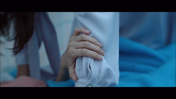 L.W.S01E08.Episode.8.1080p.NF.WEB-DL.DDP2.0.x264-MARK.mkv_snapshot_01.00.32.887