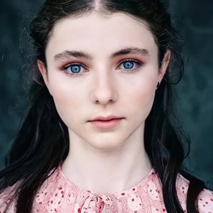 hi-everybody-my-family-friendly-thomasin-mckenzie-reddit-v0-r32zz6413mg81 copy